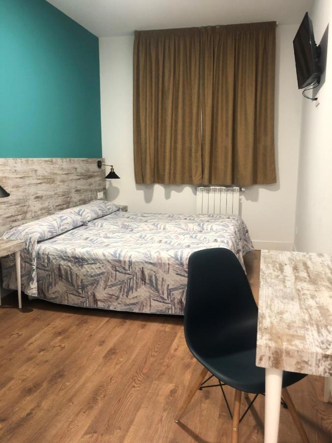 Roomconcept Hostel Санто Доминго де ла Калсада Екстериор снимка