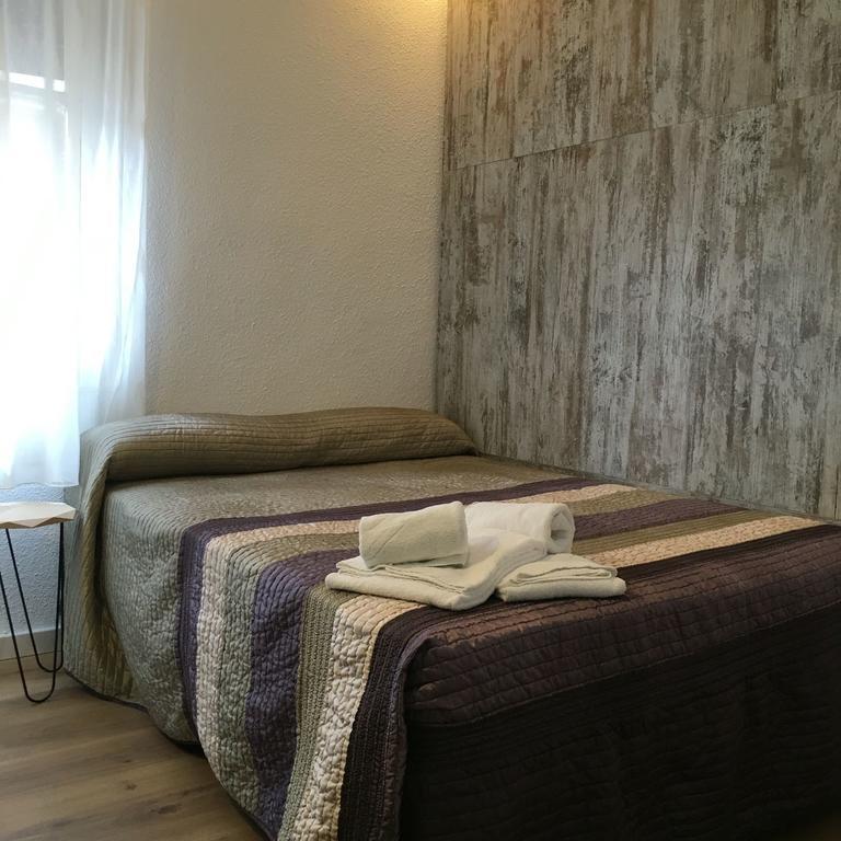 Roomconcept Hostel Санто Доминго де ла Калсада Екстериор снимка